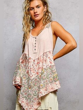 💖Hello Gorgeous! POL Round Neck Ribbed Tank with Woven Print Patch - Blush Pink